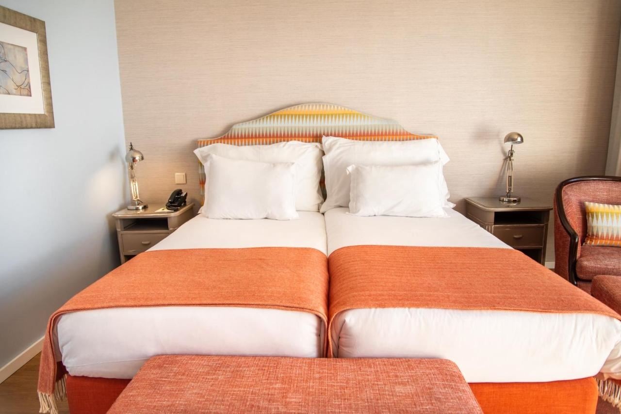 rooms-classic-pool-view