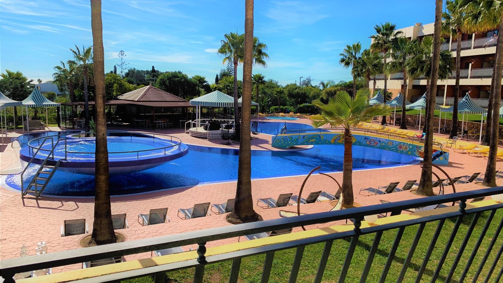 rooms-twin-deluxe-pool-view-balcony-or-terrace