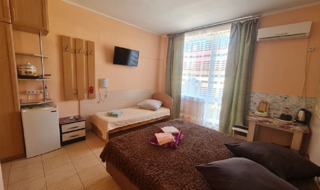 rooms-3местный-стандарт-с-балконом