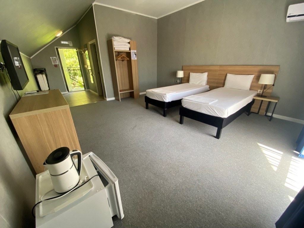 rooms-twin-+-balkon-+-kotteg