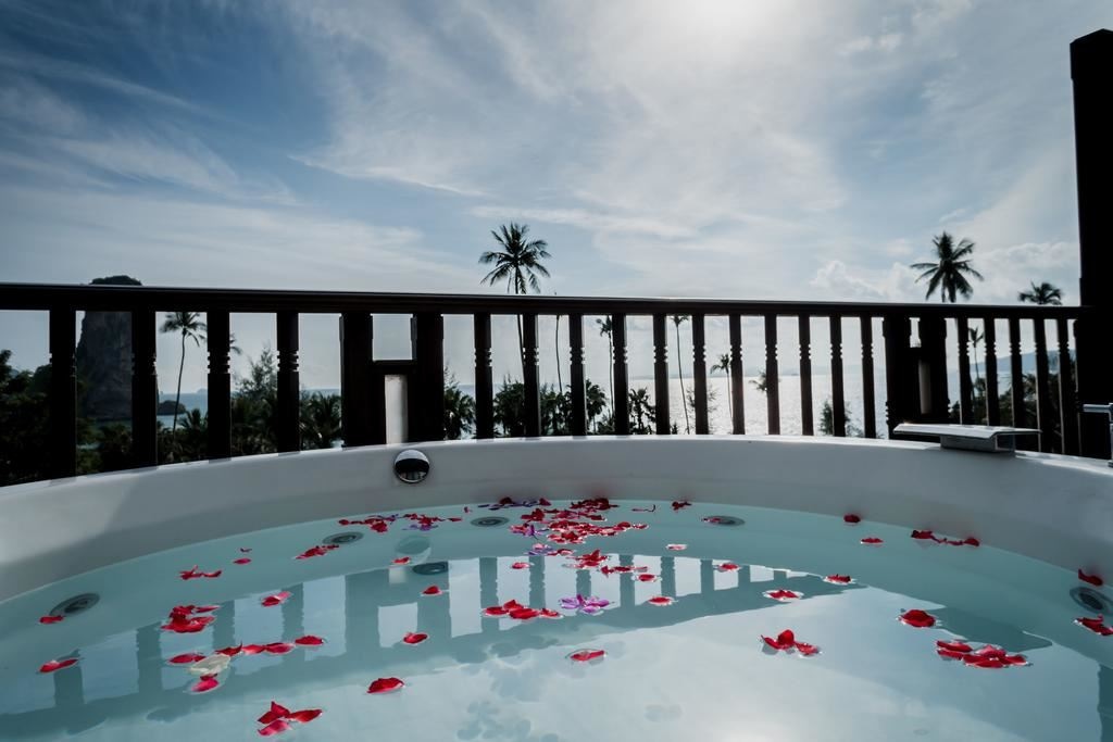 rooms-deluxe-spa-garden-view