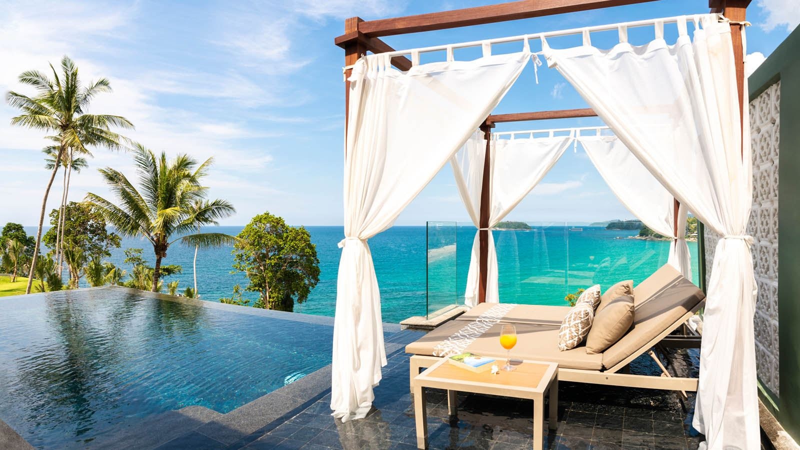rooms-seaview-pool-villa-romance