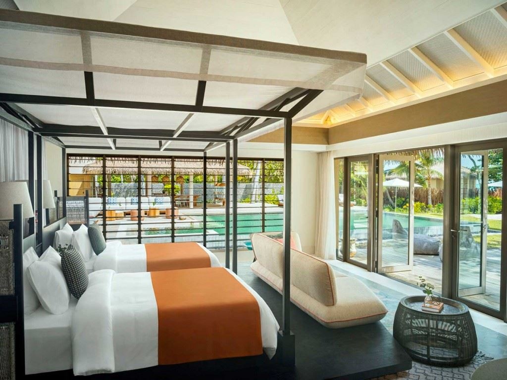 rooms-three-bedroom-royal-beachfront-residence