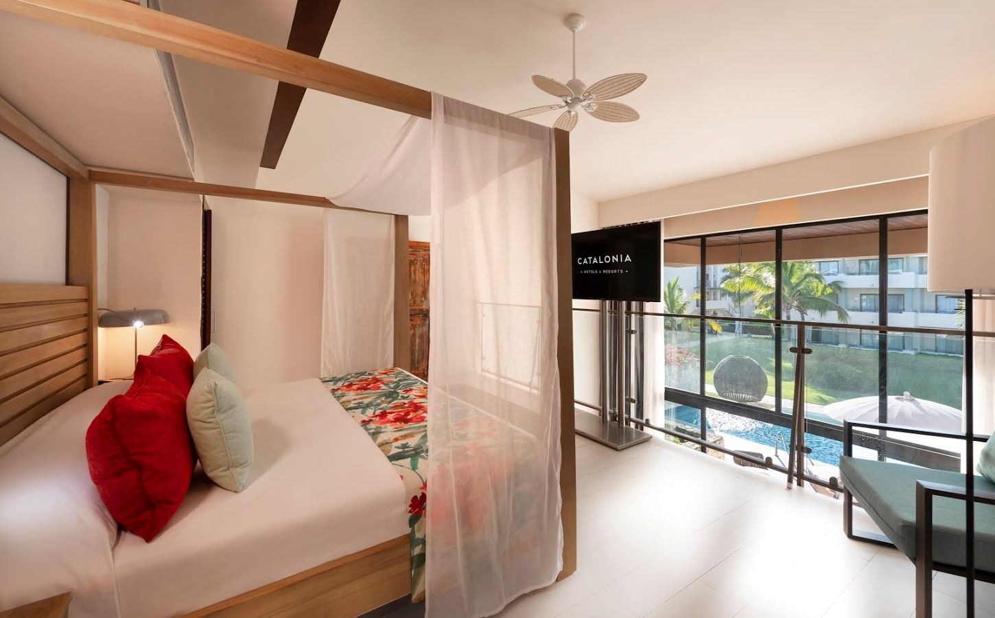 rooms-privileged-duplex-suite--swimming-pool