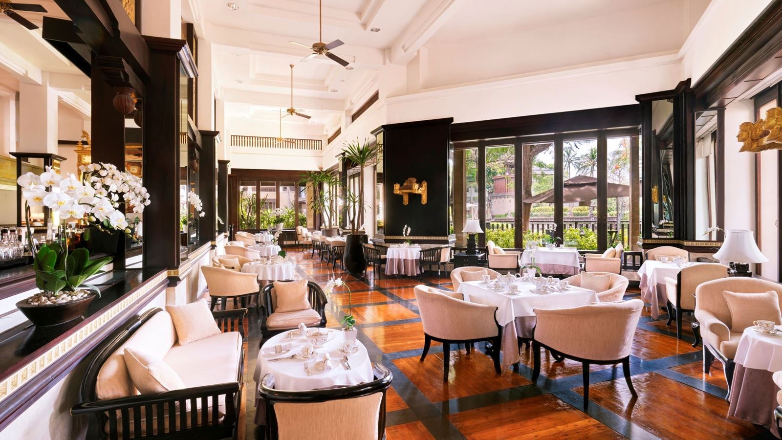 restaurants-club-lounge