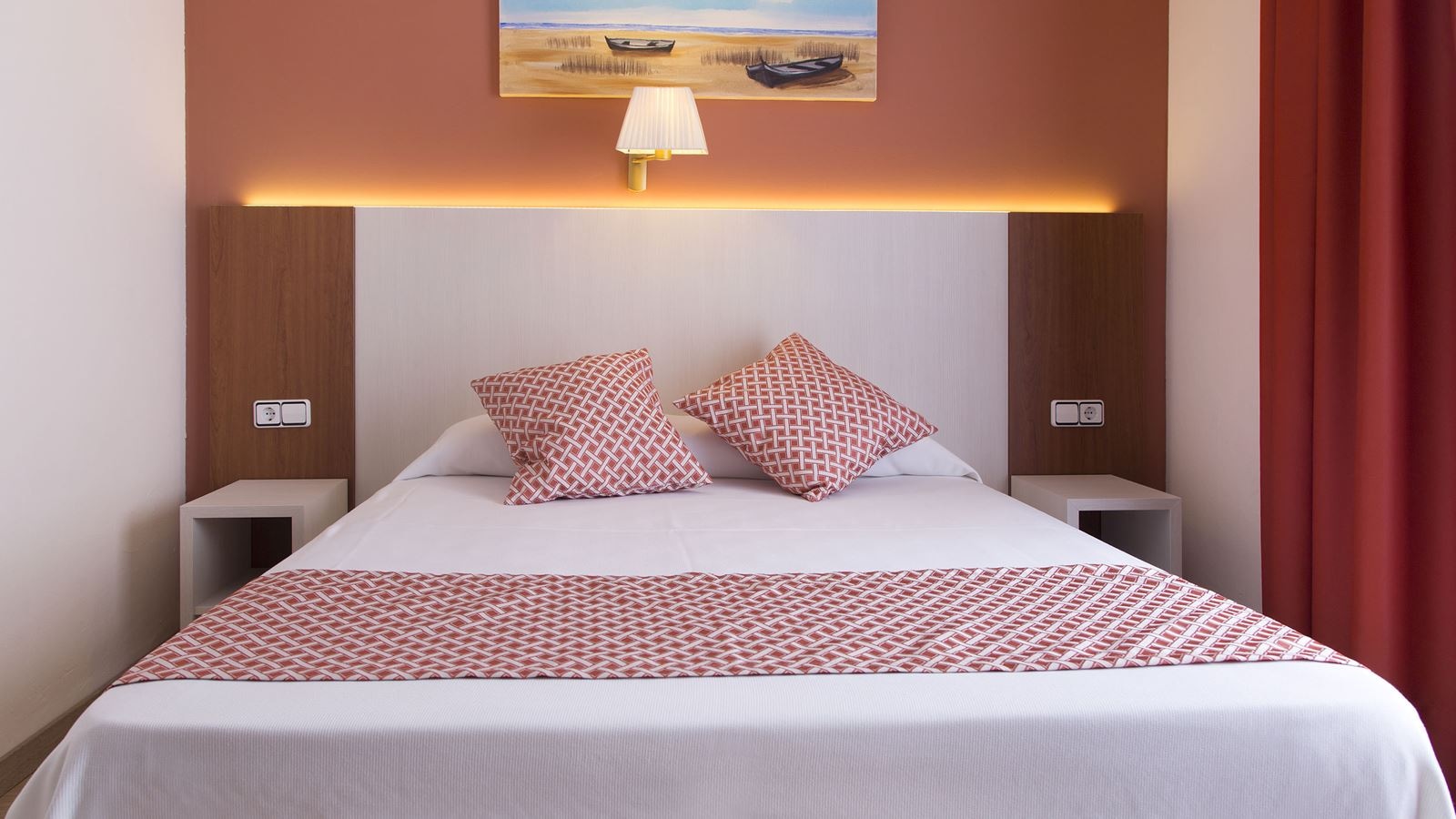 rooms-room-standard-balcony