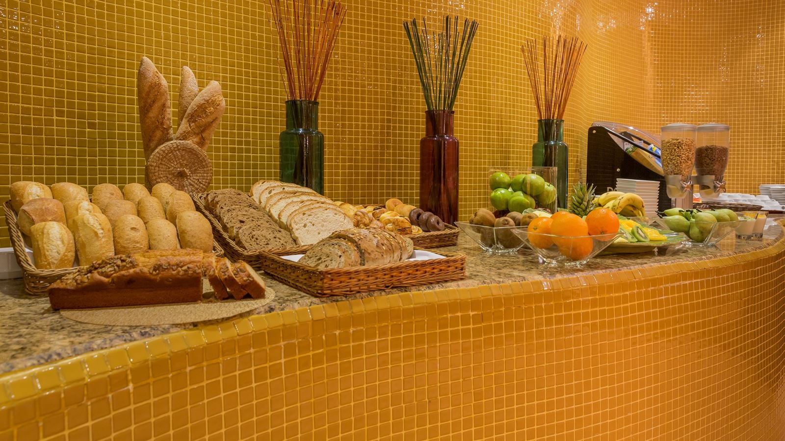 restaurants-restaurants