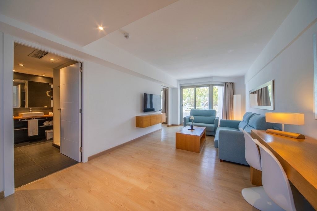 rooms-suite-side-sea-view