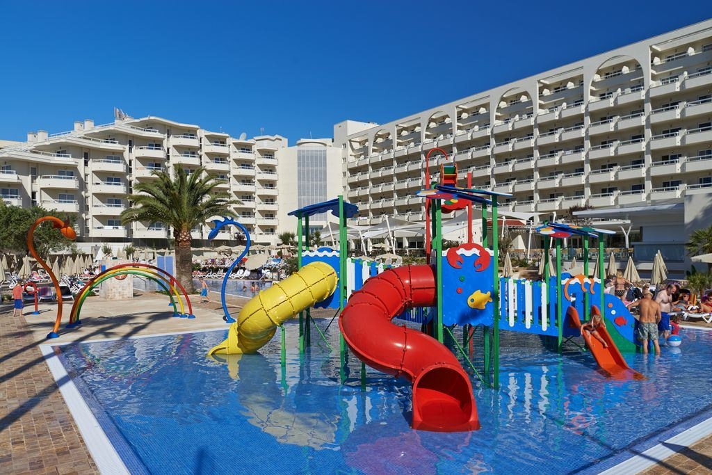 pools-outdoor-childrens-pool