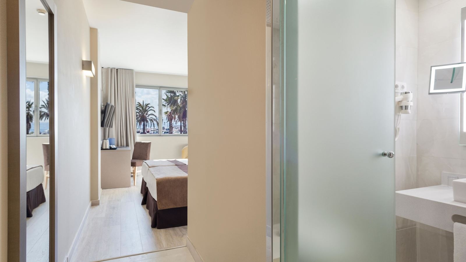 rooms-business-sea-view