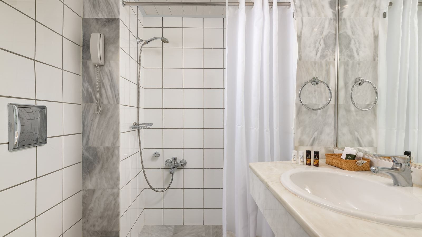 rooms-premium-studio