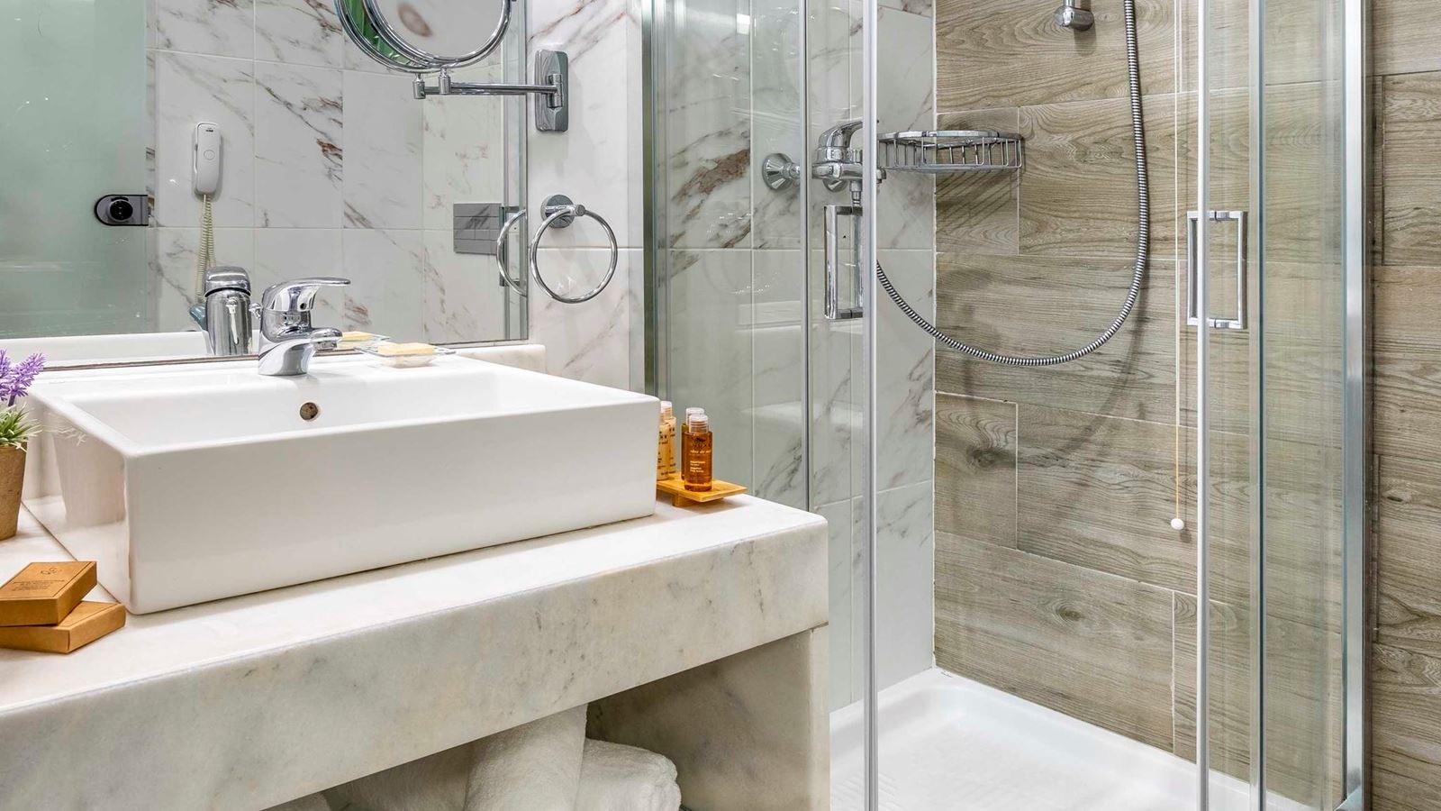 rooms-privilege-room-sea-view-balcony