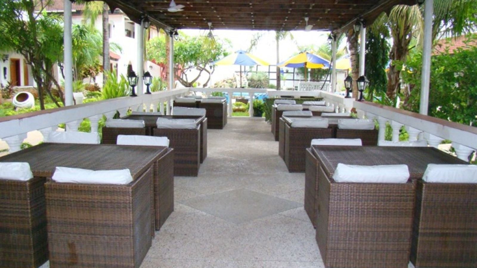 restaurants-restaurants