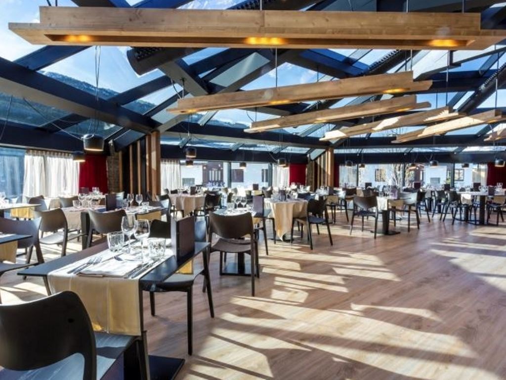 restaurants-restaurant