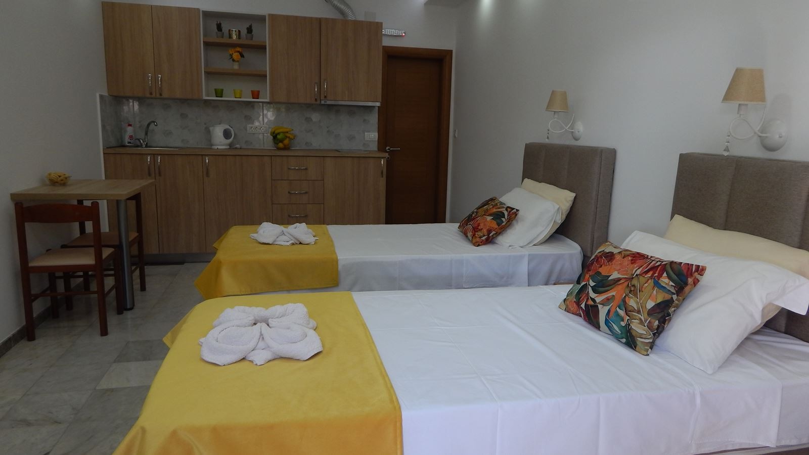 rooms-studio-apartment-02